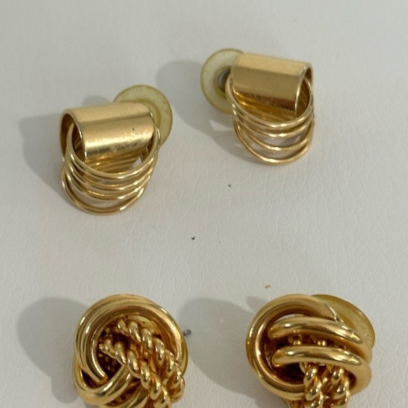 2 gold tone earring sets from the 80’s - Picture 4 of 7